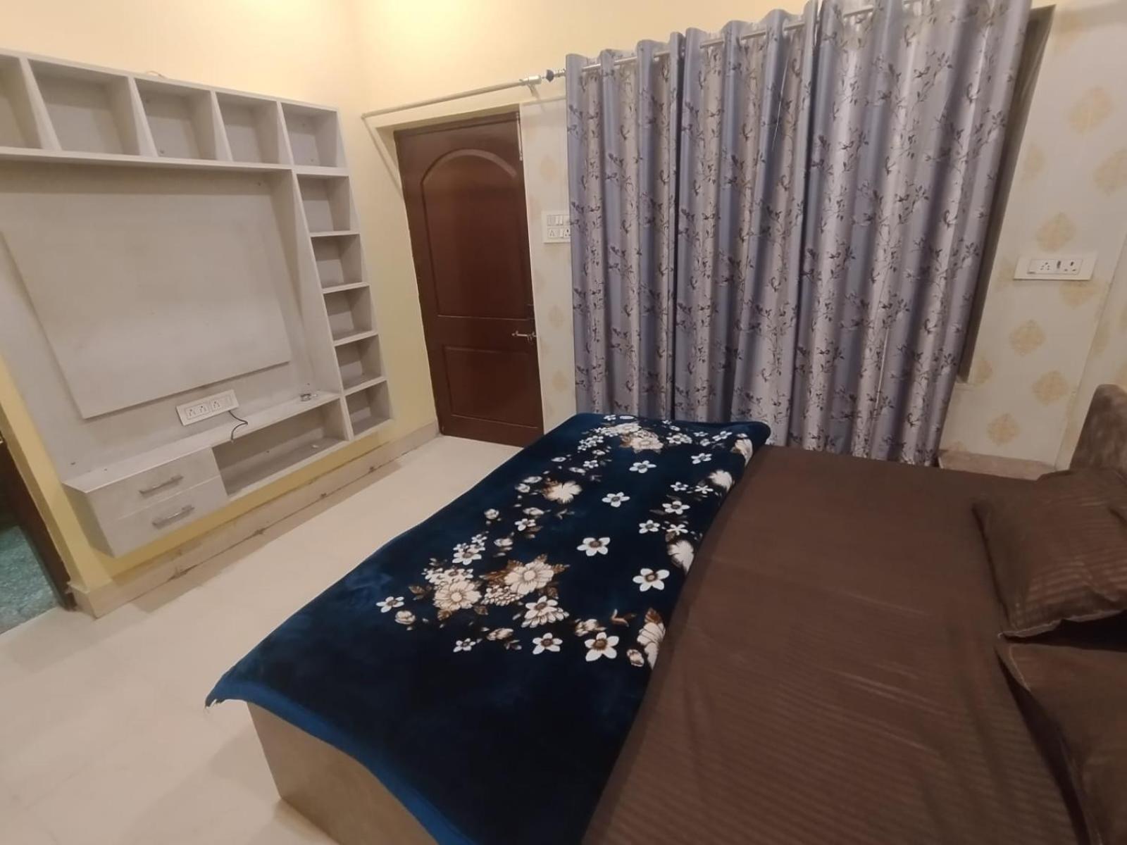 ורנאסי Sudarshan Home Stay מראה חיצוני תמונה